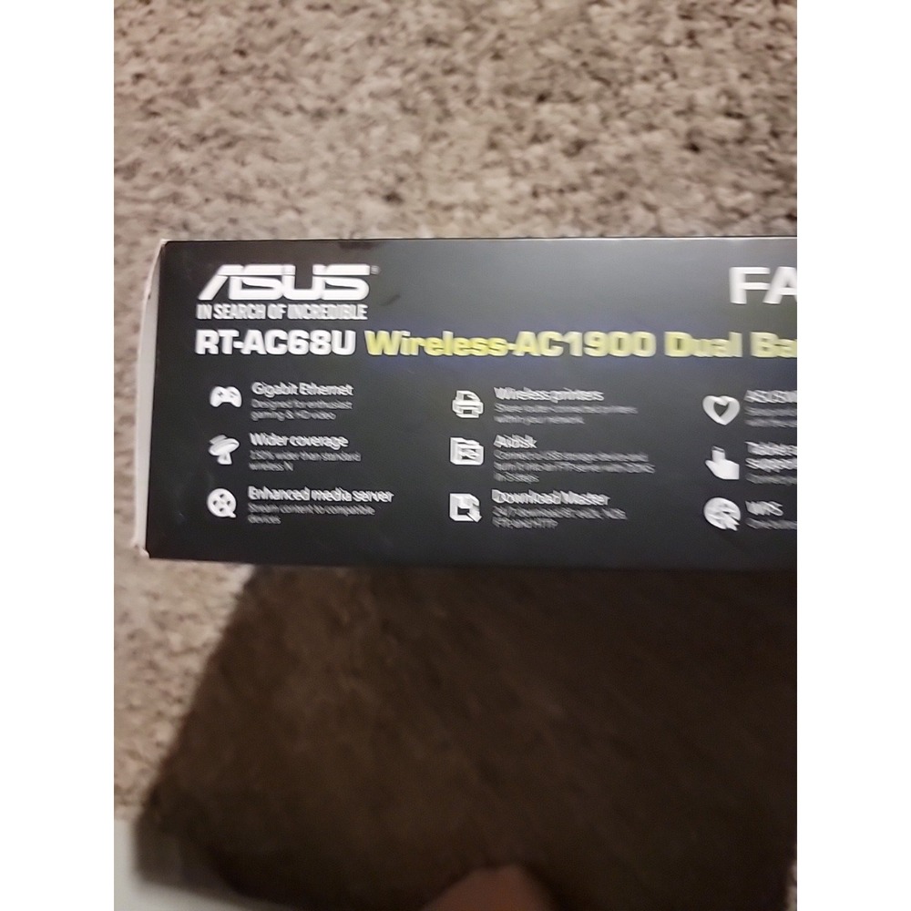 ASUS‎ Router (RT-AC68R)   Wireless-AC1900 Dual-Band Gigabit Router - Picture 7 of 12